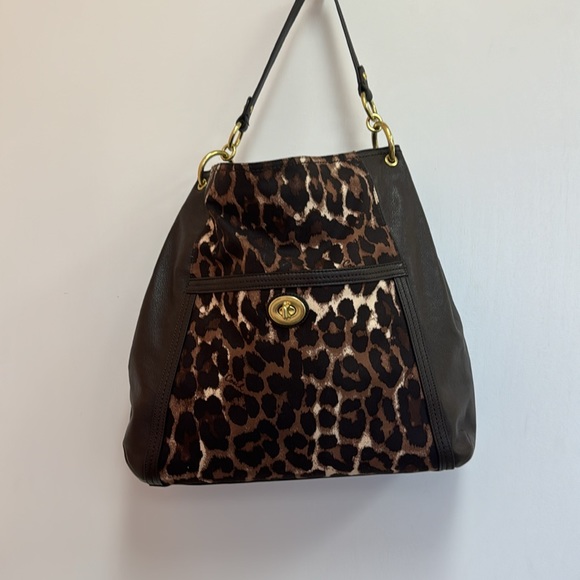 Authentic Coach Purse in a Leopard Print and Brown Leather. - Picture 2 of 12